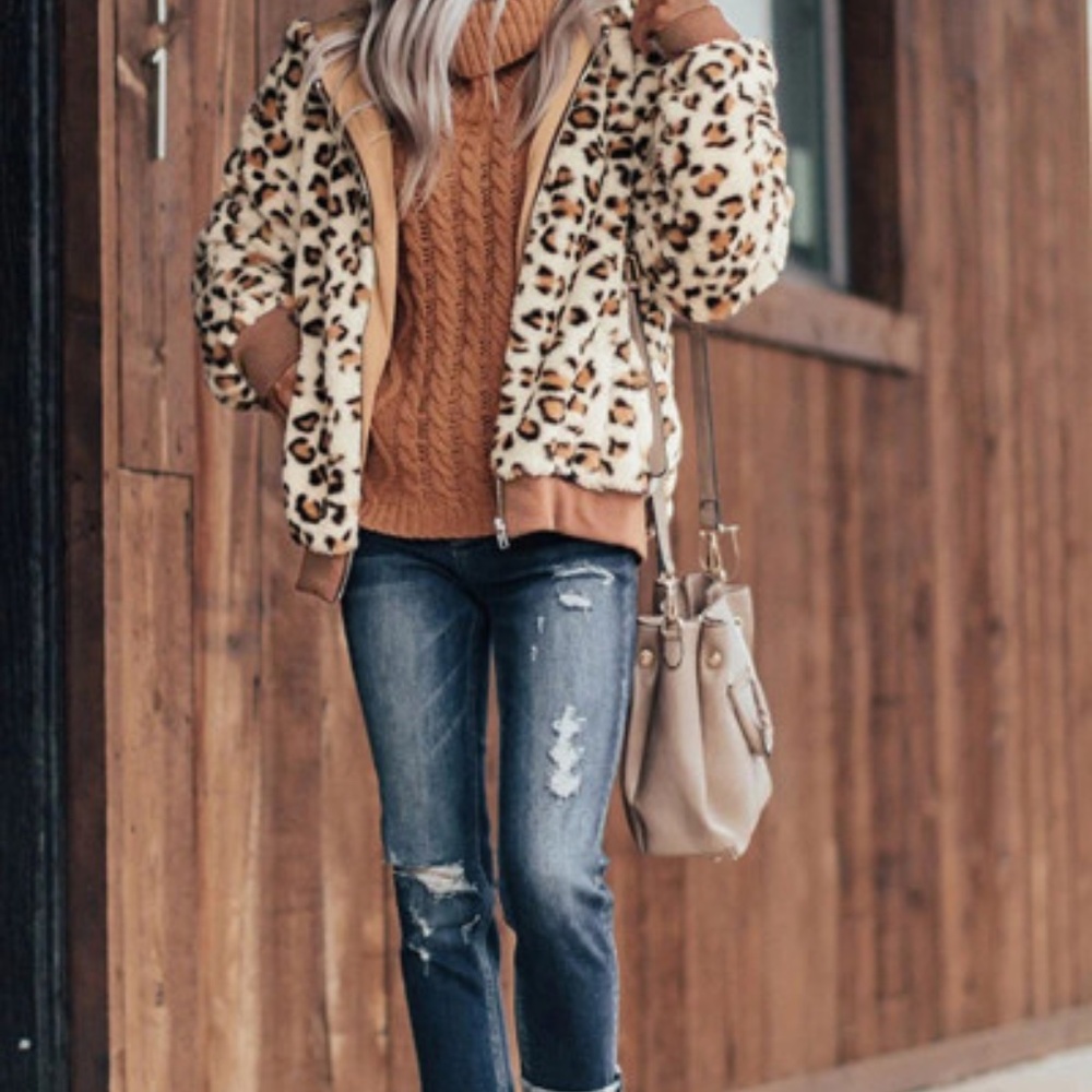 Last One💝11/26 Khaki Cozy Plush Leopard Jacket sz small 20" bust flat - Picture 5 of 8